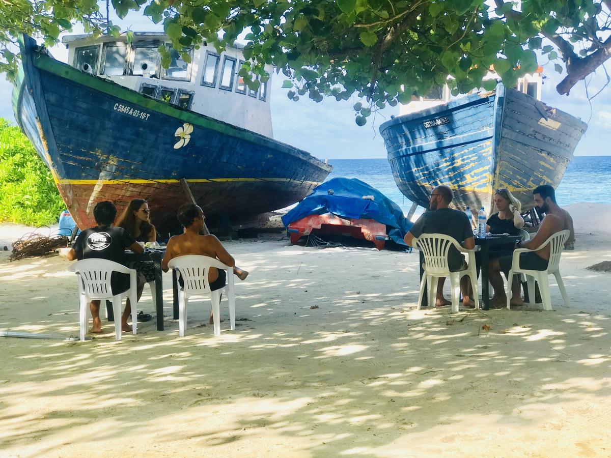 Kirulhiya Maldives Hotel Omadhoo Exterior foto